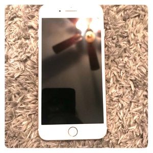 iPhone 7Plus 🌹Gold